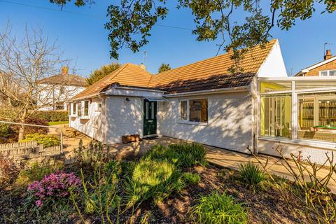 3 bedroom detached bungalow for sale, Charteris Close, Penarth CF64