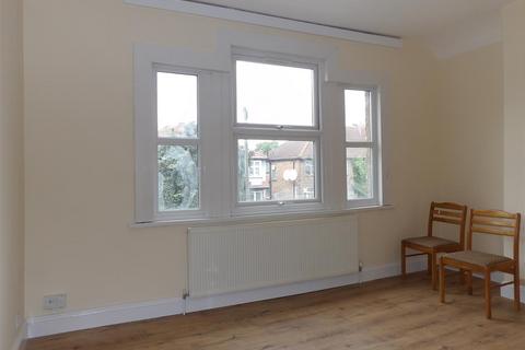 1 bedroom maisonette for sale, Vicarage Farm Road, Hounslow