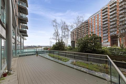 2 bedroom apartment for sale, New Providence Wharf, London, E14