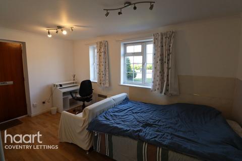 Studio to rent, Ebourne Close, Kenilworth