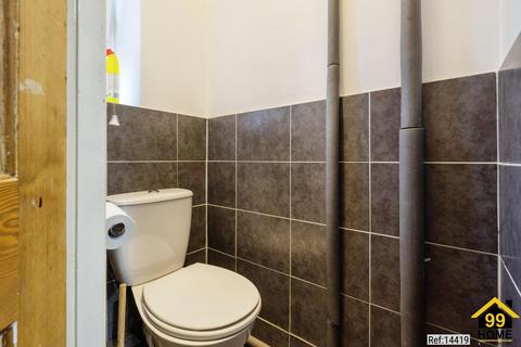 3 bedroom flat to rent, Whitethorn House, London, E1W