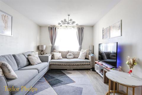 2 bedroom apartment for sale, Watery Lane, Broxbourne EN10