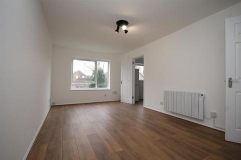 1 bedroom flat to rent, Sandown Drive, Carshalton