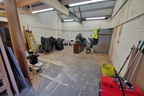 Industrial unit to rent, 5 The Tanneries, Brockhampton Lane, Havant, PO9 1JB