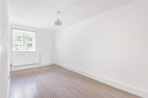 3 bedroom terraced house to rent, Bankside Place, Vale Terrace, London, N4