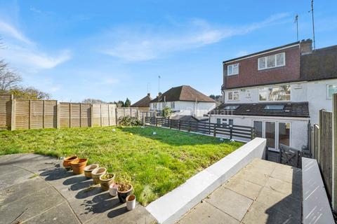 5 bedroom semi-detached house to rent, Friern Mount Drive, Whetstone, N20