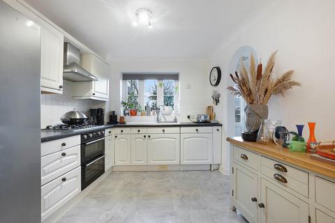 2 Ailsa Mews, Rochester, ME1 3HA