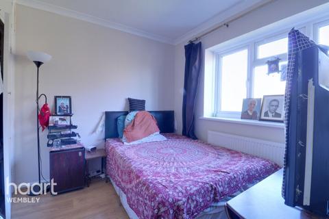 3 bedroom terraced house for sale, Robin Grove, HARROW