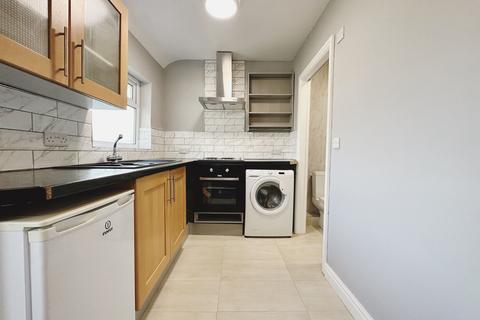Studio to rent, Overton Road, Acocks Green, B27
