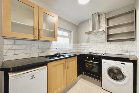 Studio to rent, Overton Road, Acocks Green, B27