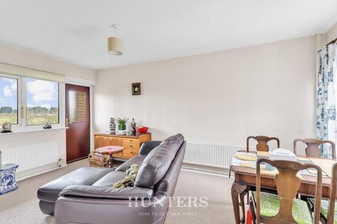 2 bedroom flat for sale, Pooley Close, Middleton M24