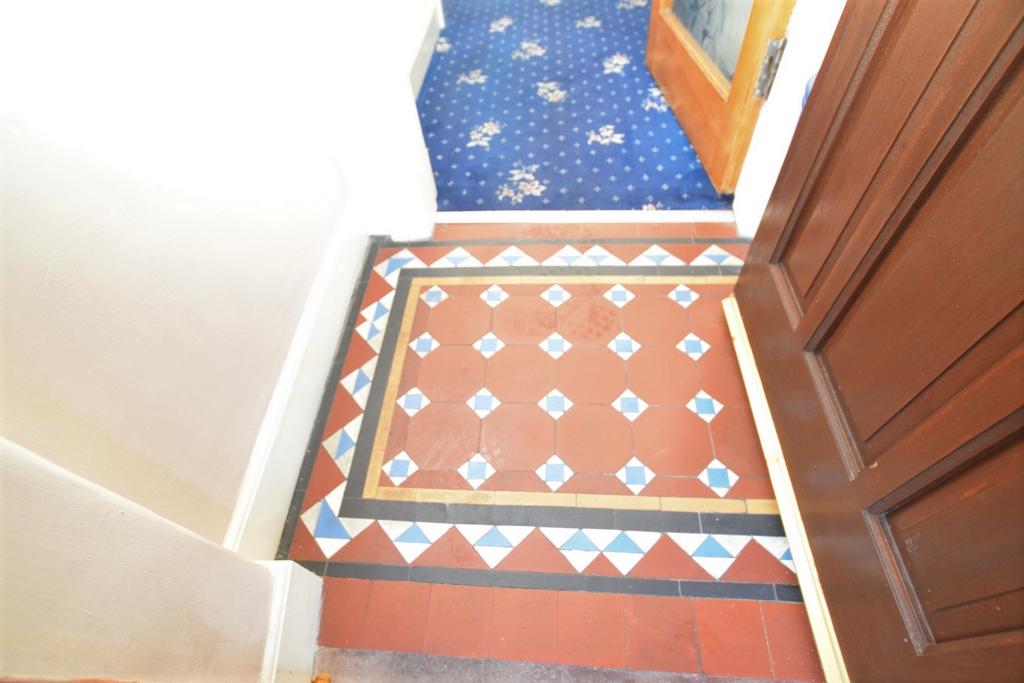 41 Albert Road, Dumfries, DG2 9 DN - Grieve Grierso