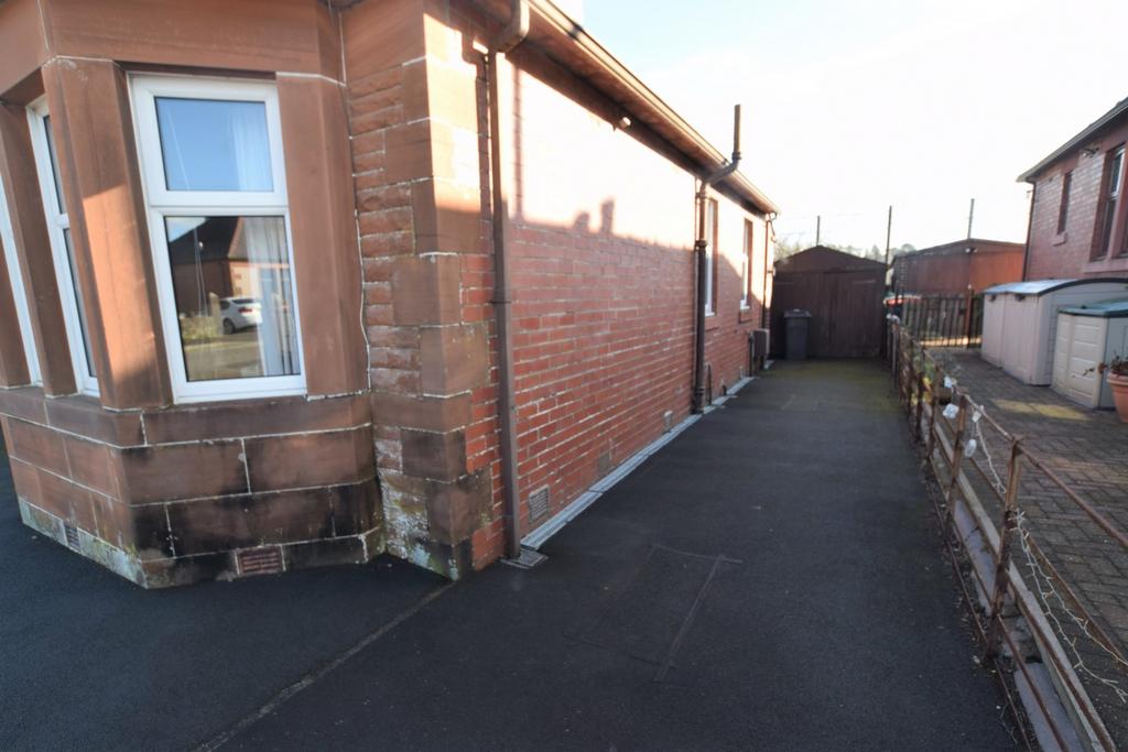 41 Albert Road, Dumfries, DG2 9 DN - Grieve Grierso