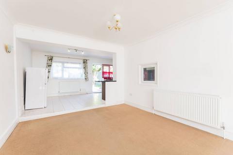 3 bedroom semi-detached house to rent, Whitefriars Drive, Harrow Weald, Harrow, HA3