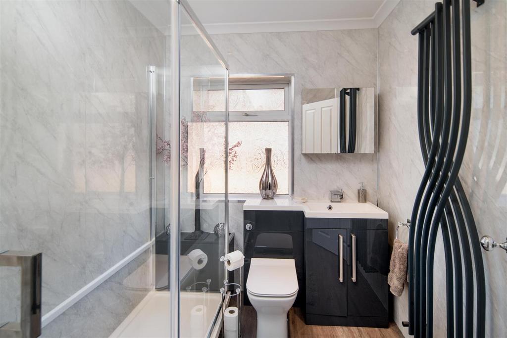 Shower Room.jpeg