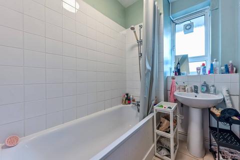 1 bedroom flat for sale, Cumberland Market, Regent's Park, London, NW1