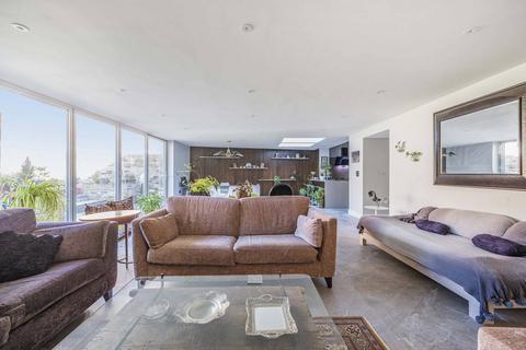 Flat 4, 29 Mount Park Crescent, London, W5 2RN