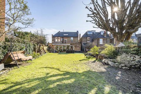 Flat 4, 29 Mount Park Crescent, London, W5 2RN
