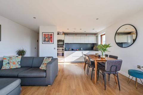 2 bedroom flat for sale, 8 Trevithick Way, London E3