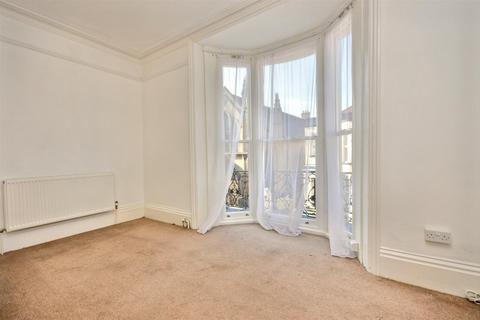 1 bedroom flat for sale, Cavendish Place, Eastbourne