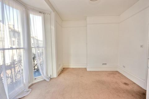 1 bedroom flat for sale, Cavendish Place, Eastbourne