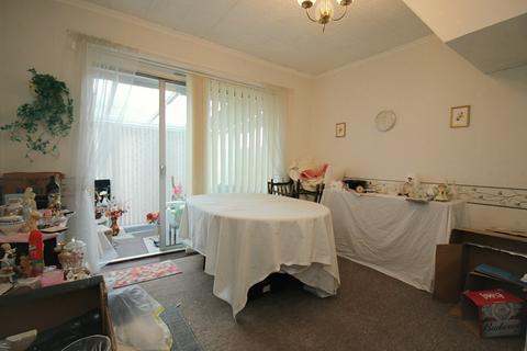 3 bedroom semi-detached house for sale, Livingstone Road, Bradford, BD2