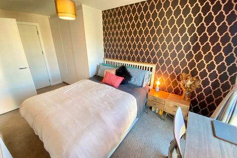 2 bedroom flat to rent, Lockside Lane, Salford, M5