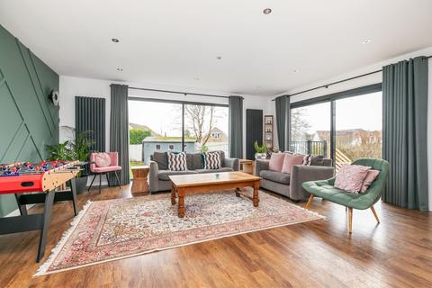 15 Mount Close, Winchester, SO22 6ET
