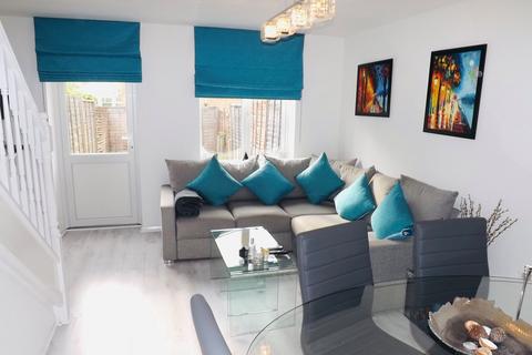 17 Burnham Close, London, NW7 2SE