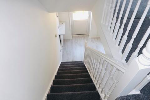17 Burnham Close, London, NW7 2SE