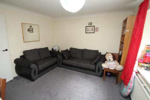 1 bedroom flat to rent, Clarendon Close, Old Town, Hemel Hempstead