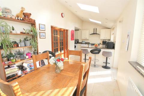 145 Stanley Road, Carshalton, SM5 4LW
