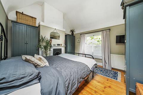 134 Brighton Road, Godalming, GU7 1PL