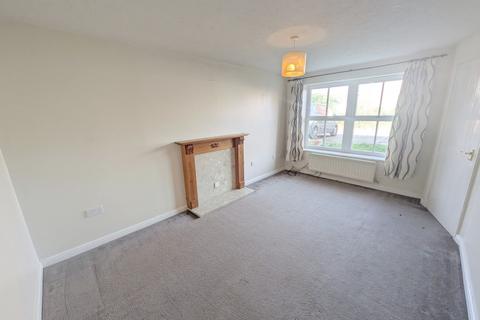 2 bedroom terraced house to rent, Grove Field, Worcester WR4