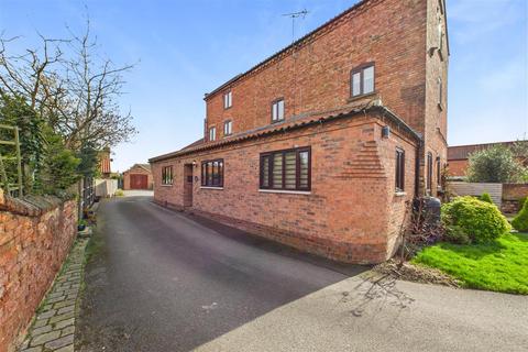 3 bedroom terraced house for sale, High Street, Collingham