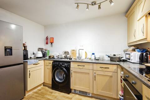 3 bedroom flat for sale, St Andrews Close, Canterbury CT1