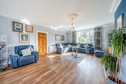 4 bedroom detached house for sale, Tuffley Avenue, Gloucester