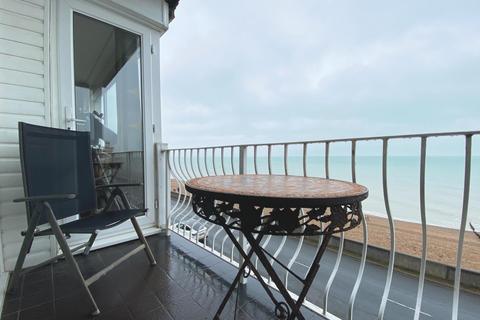 2 bedroom flat for sale, The Marina, Deal, CT14