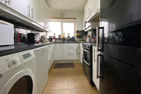 2 bedroom flat for sale, The Marina, Deal, CT14