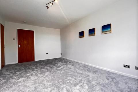 2 bedroom flat to rent, Milnpark Gardens, Glasgow G41