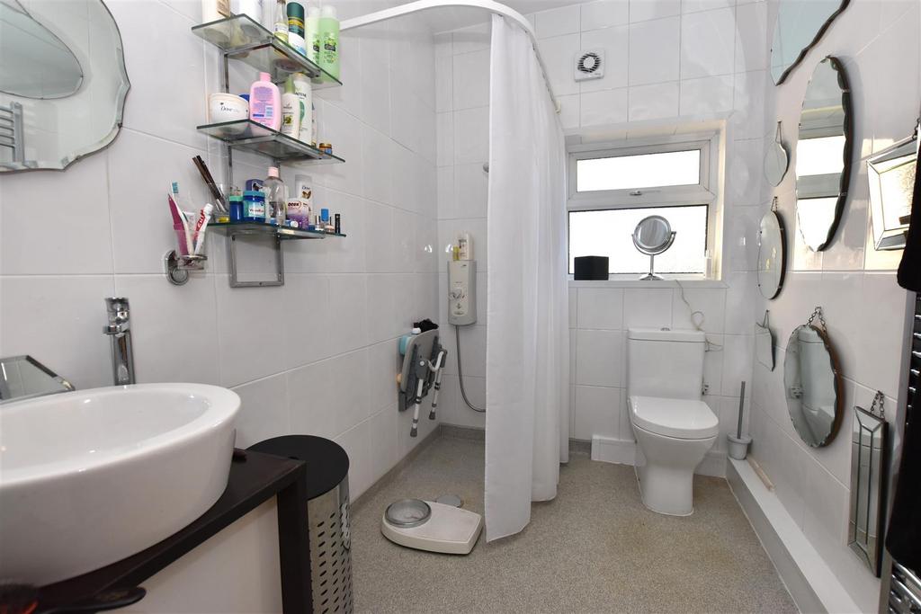 Wet Room.JPG