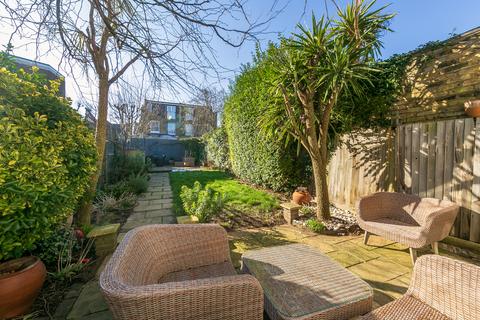 3 bedroom end of terrace house for sale, Fulwell Road, Teddington