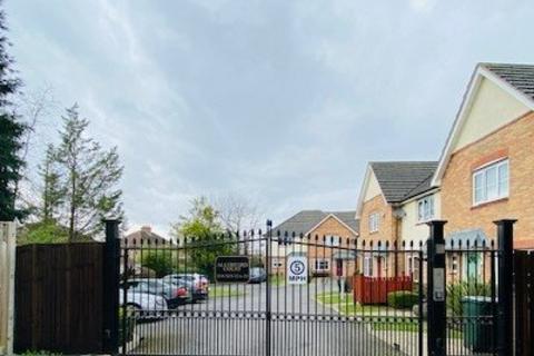 3 bedroom semi-detached house to rent, Allerford Court, Harrow HA2