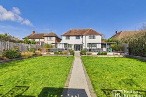 4 bedroom detached house for sale, Compton Avenue, Hutton, Shenfield