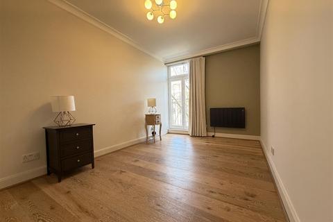 2 bedroom apartment to rent, Marlborough Hill, London