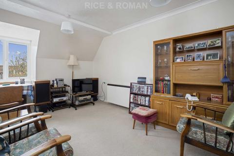 1 bedroom retirement property for sale, Kingston Road, New Malden KT3