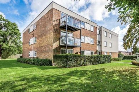 2 bedroom apartment for sale, Wallace Close, Uxbridge, Middlesex