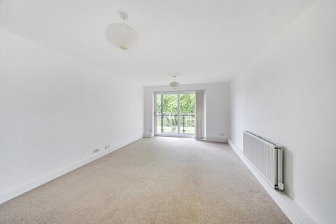 8 Wallace Close, Uxbridge, UB10 0SB