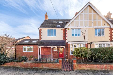 4 bedroom semi-detached house for sale, Beverley Crescent, Bedford, Bedfordshire, MK40