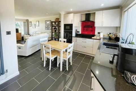 2 bedroom detached bungalow for sale, The Paddocks, Brandon IP27